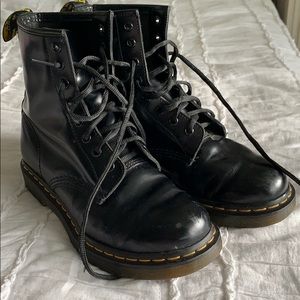 Doc Marten classic black boot